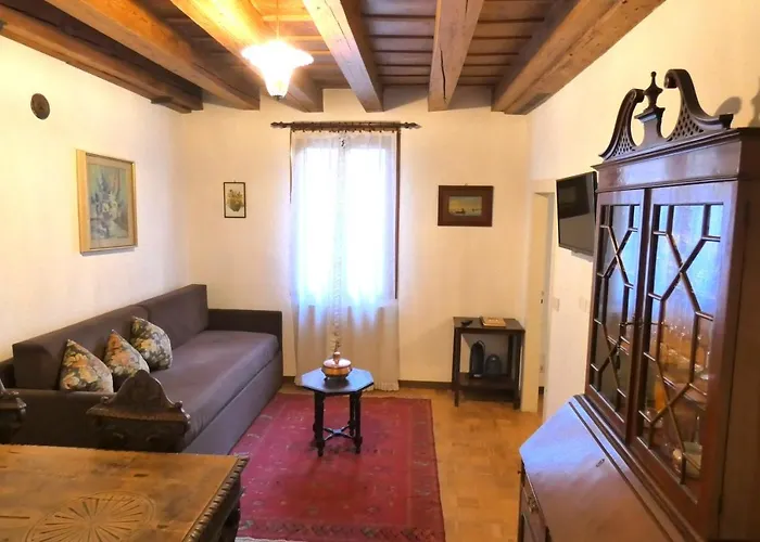 Delicious Apartament near St. Mark Square